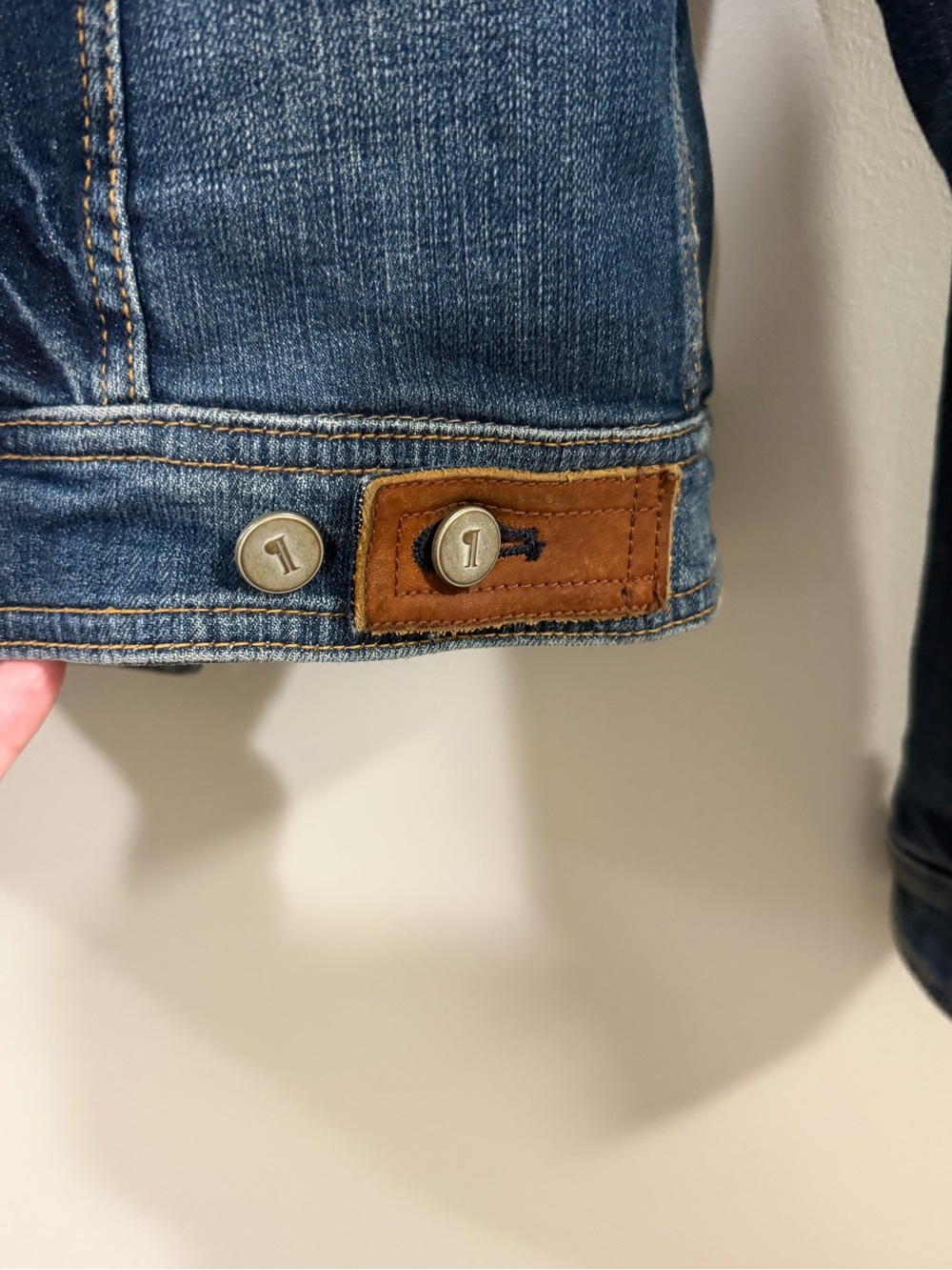 Pilcro Dark Blue Denim Distressed Classic Trucker Jacket. Size Medium - Picture 3 of 9
